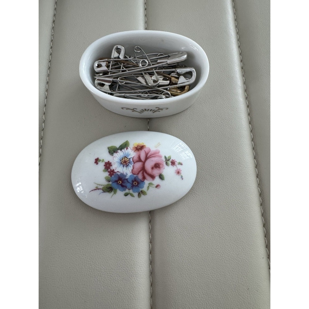 Vintage Norcrest Porcelain Mini Floral Oval Pill Ring Trinket Box Japan
